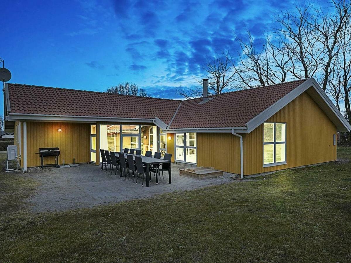12 Person Holiday Home In Nordborg Esterno foto